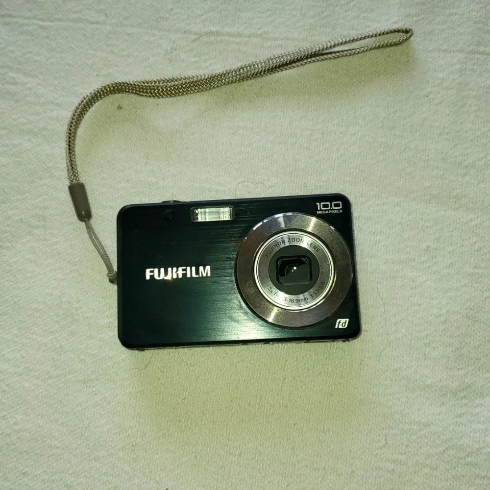 Fujifilm FinePix J20 Digital Camera 10.0MP 3x Optical Zoom Black Digicam NP-45